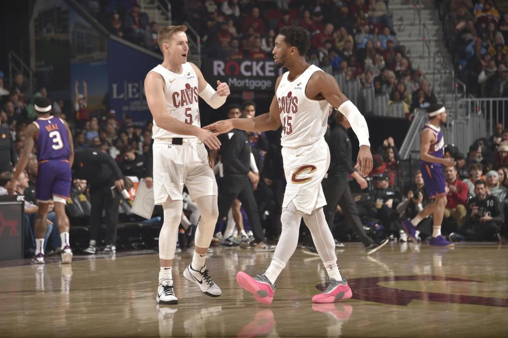 观众们不妨 观众们不妨