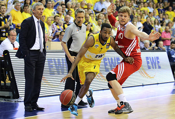 苏莱曼破门 苏莱曼破门